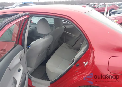 2010 Toyota Corolla Le z USA, uszkodzony, nr VIN 2T1BU4EE7AC281925